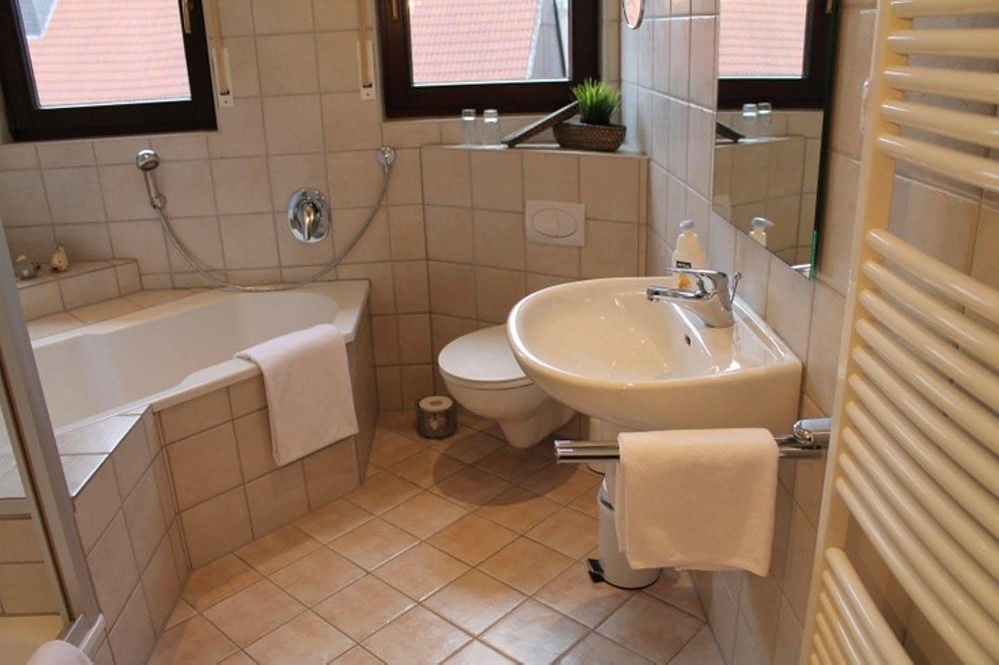 Landhaus Hotel Goeke Hovelhof Bagian luar foto
